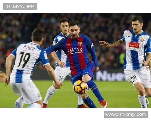 足球场上的超级技能:解密球星们的绝招与技艺之巅